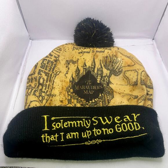 $10 SALE Harry Potter Pom Winter Hat I Solemnly Swear Marauders Map Gold Black - Picture 1 of 6